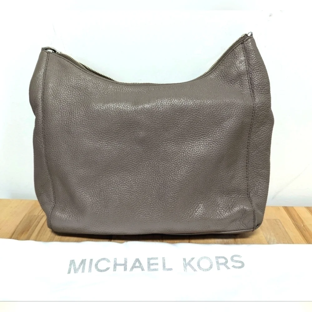 Michael Kors Grey Leather Shoulder Bag Large Zip Tabs Chain Detail